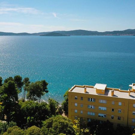 Caisa Classic Beachfront Apartment Zadar Exterior foto